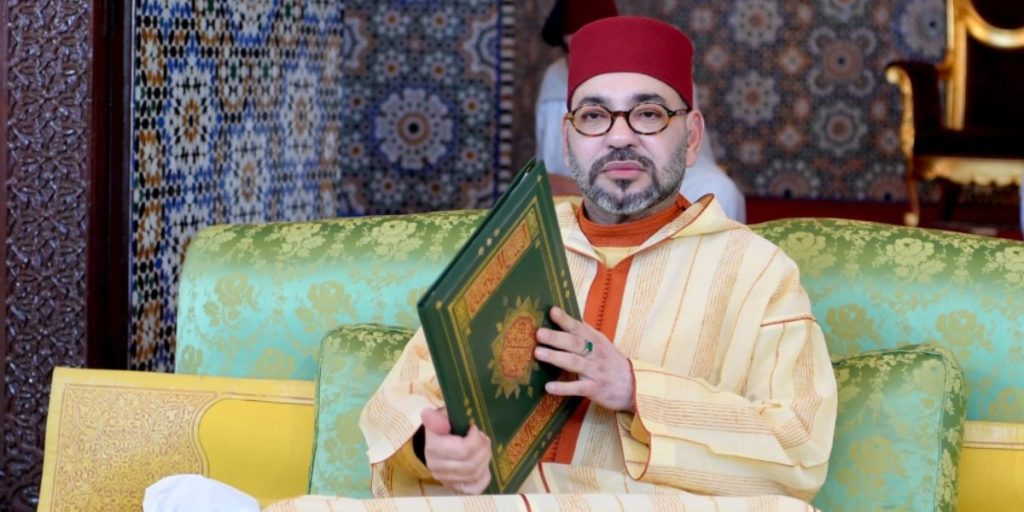 “كنال بلوس” تسلط الضوء على المؤهلات المتعددة لمغرب يشهد نهضة متواصلة بقيادة الملك